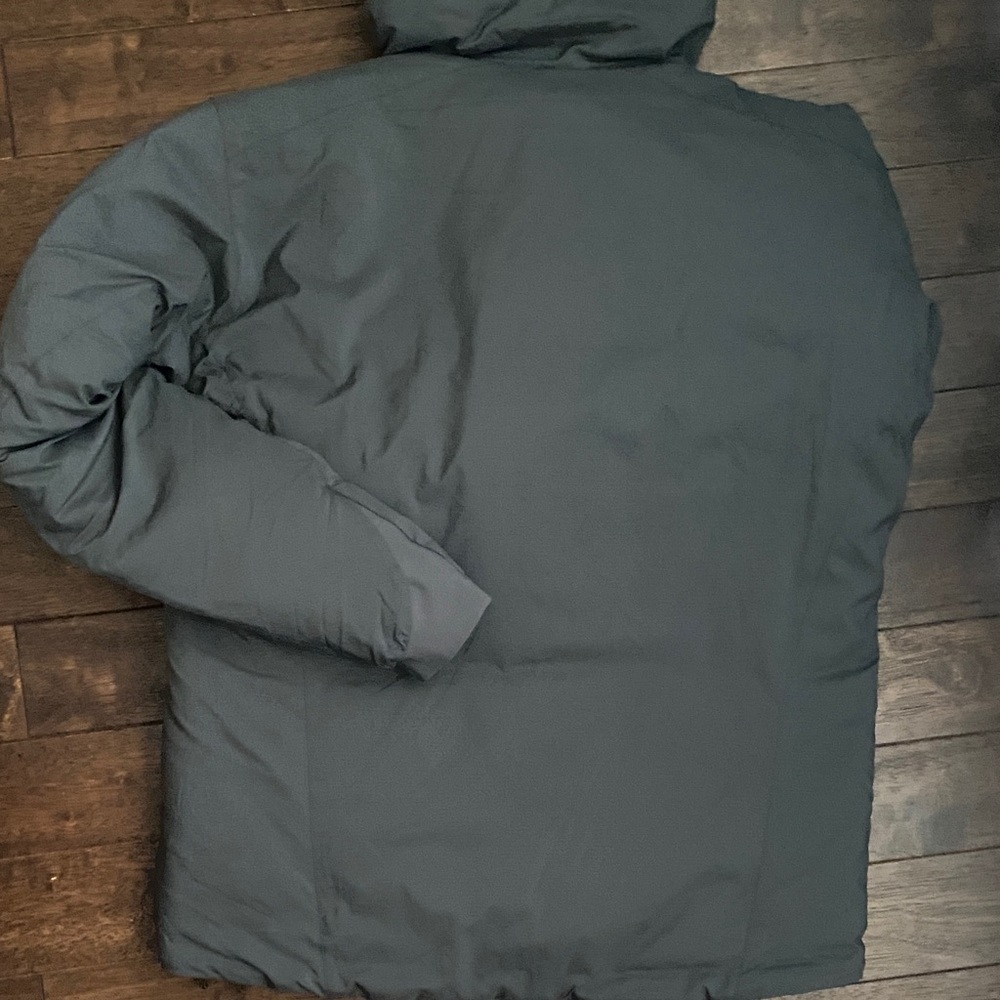 Arc'teryx Men's Hooded Puffer Jacket - Charcoal - Picture 10 of 14